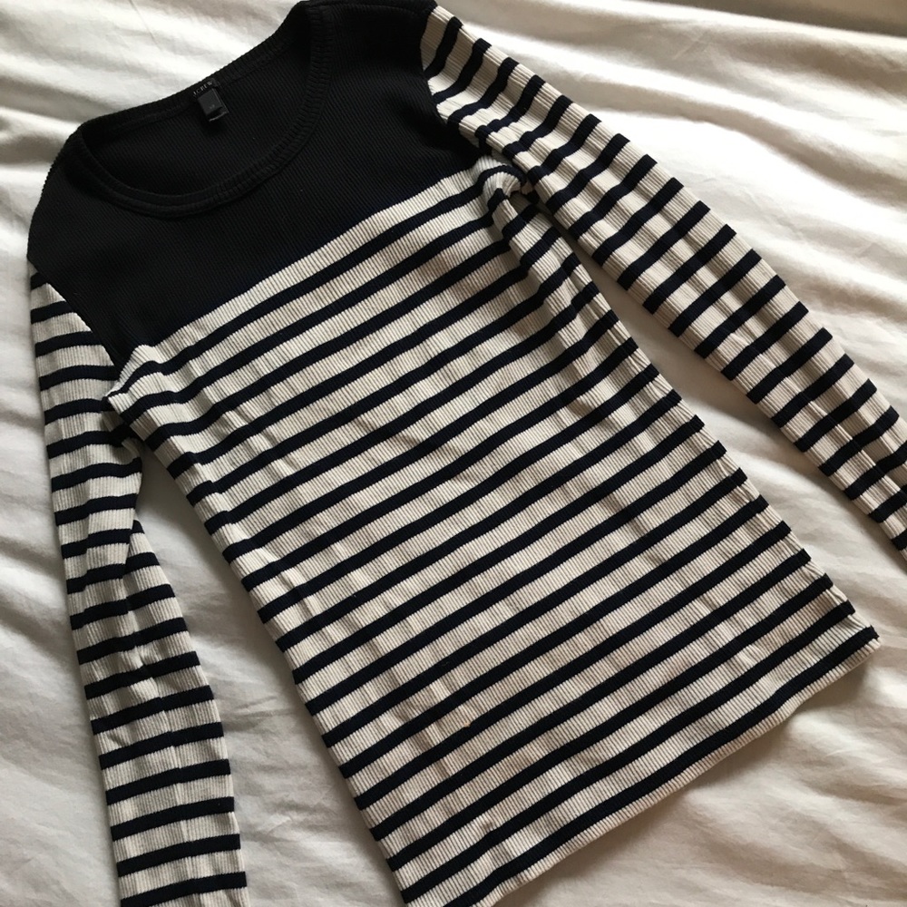 XS jcrew ribbed navy striped shirt